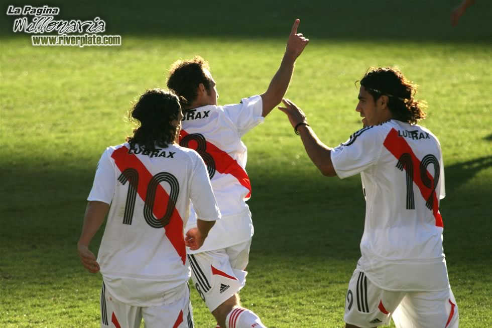 River Plate vs Independiente (AP 2007) 78