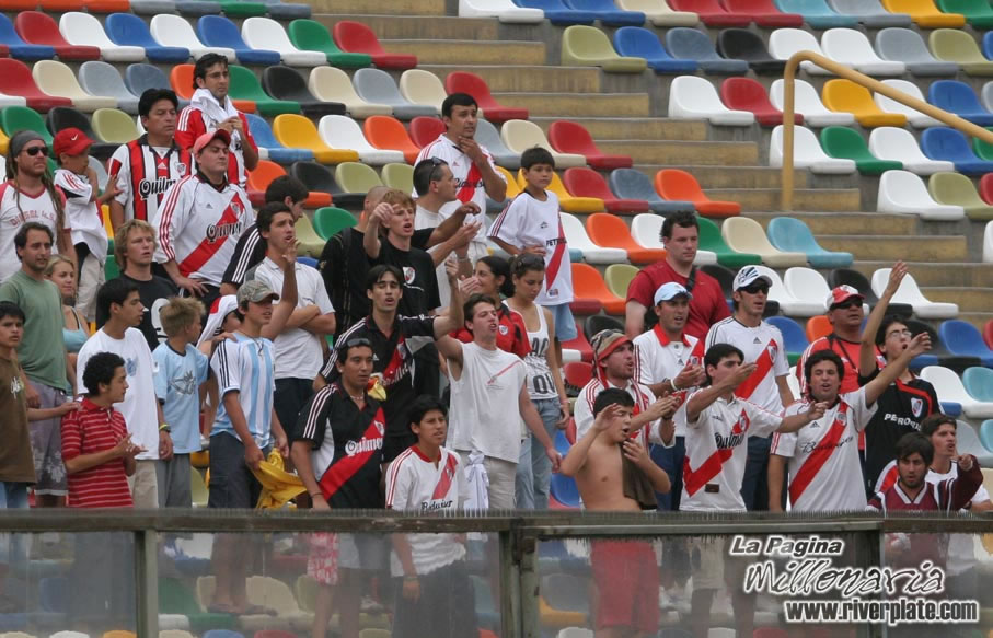 Universidad San Martín de Porres vs River Plate (LIB 2008) 4
