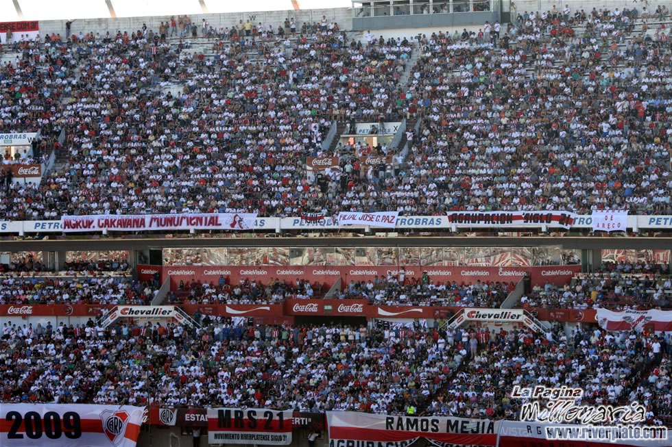 River Plate vs Racing Club (CL 2008) 37