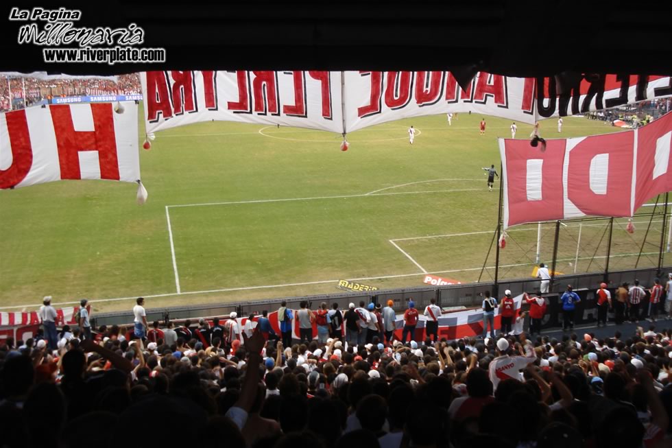 Independiente vs River Plate (CL 2008) 10