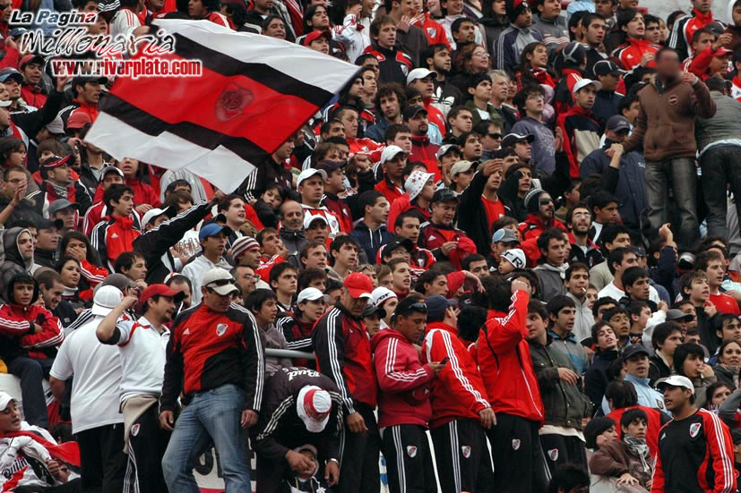 River Plate vs Huracan (CL 2008) 6