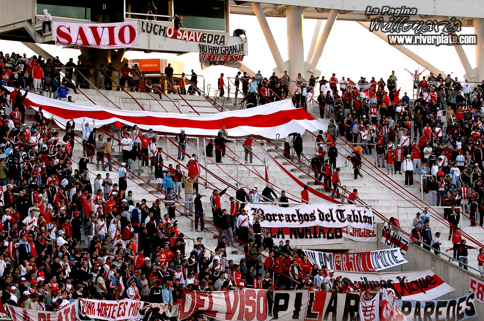 Gimnasia LP vs River Plate (AP 2008) 6